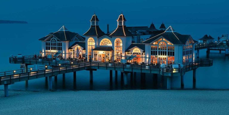 a beautiful restaurant on the beach