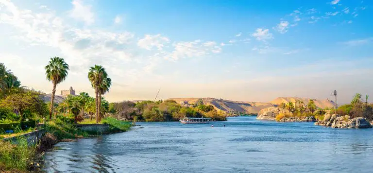 a panorama of the Nile river
